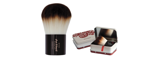 da Vinci Series 9700 KABUKI Powder Brush in a metal travel box